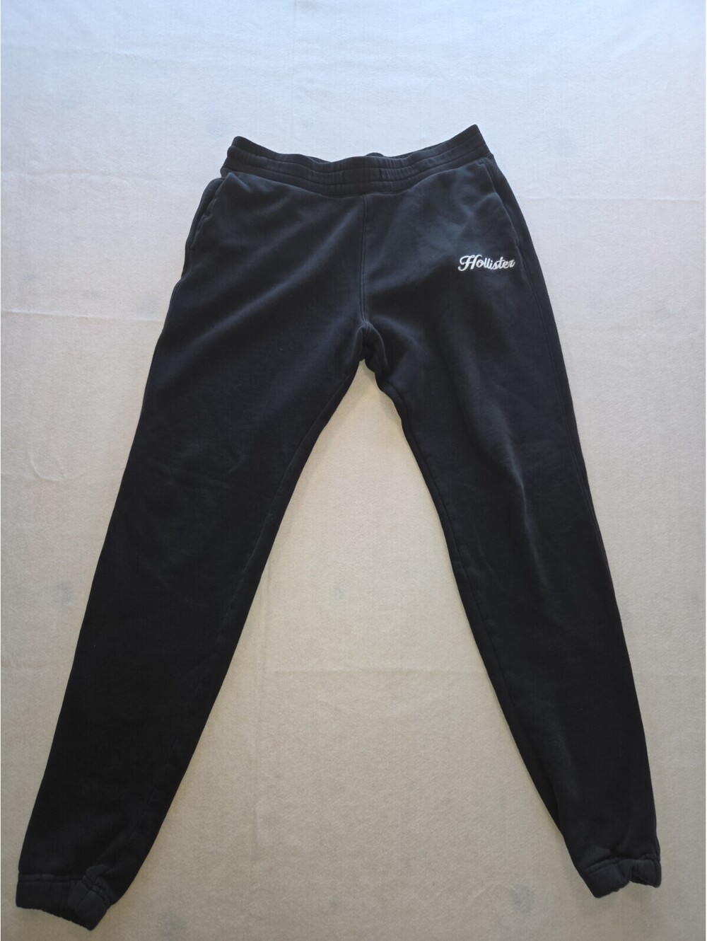 Hollister Men's Black Fleece Jogger Pants Size L with Pockets. CB1 0017